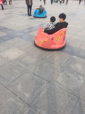 建筑厨卫安装业务人员