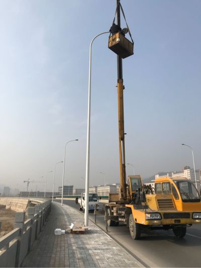 路灯照明电工