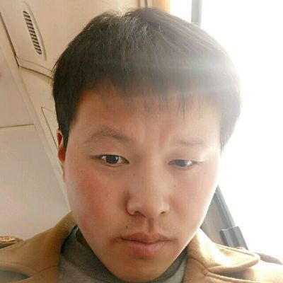 装修刮腻子乳胶漆