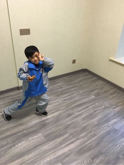 专业安装地板