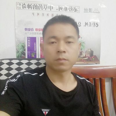 贴瓷砖做美缝