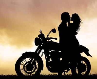 今天沙发维修护理，估计要很晚回来了，忙不过来