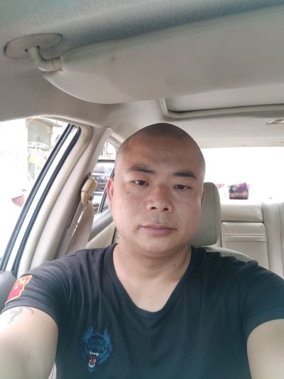 汽车维修汽车拖车汽车抢修补胎换胎打火