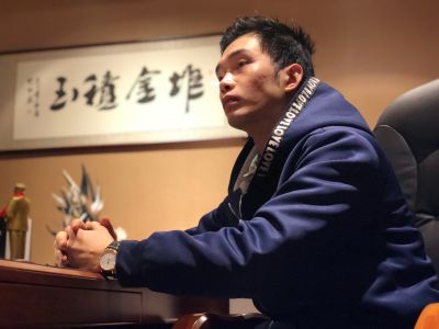 组装木质书柜