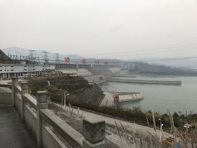 三套loft样板间摆场，做过的来，东西不多。需要普票，熟练的来，可长期合作。有意向有能力发清单报价，加微发清单
