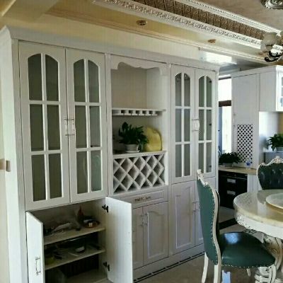 承接各种各样的装修，家装，铺面，办公室，酒店，等装修木工，油漆工，水电工，贴砖师傅一应俱全，欢迎来电咨询，15393230139贾