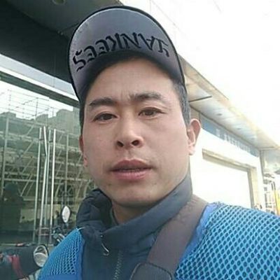 贴壁纸与维修