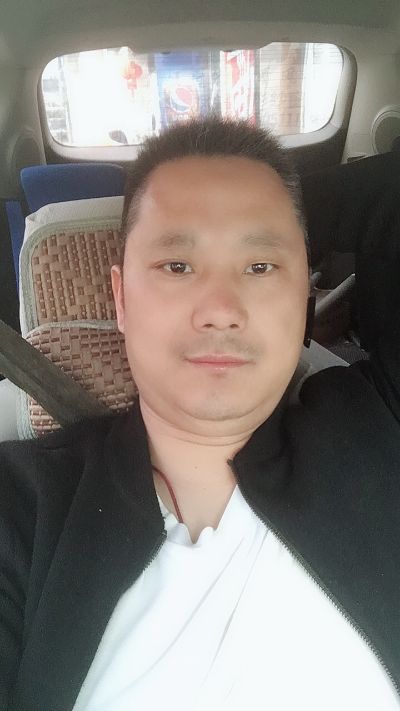 需要电焊工，遮阳篷安装，有人指导安装，需要会电焊就可以了，安装两个遮阳篷，大概时间3小时