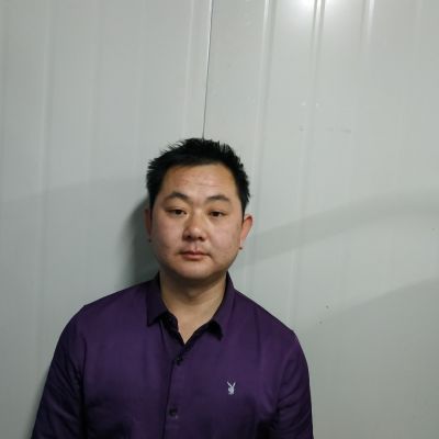 电工干零活