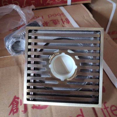 潜水艇地漏家庭安装维修各种安装维修