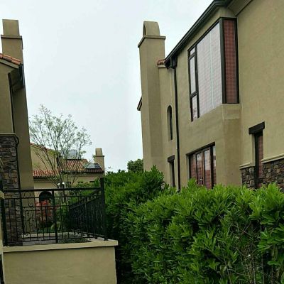 上海上门修铝合金门窗塑钢门窗装衣架纱窗，淋浴房移门，各种地簧门