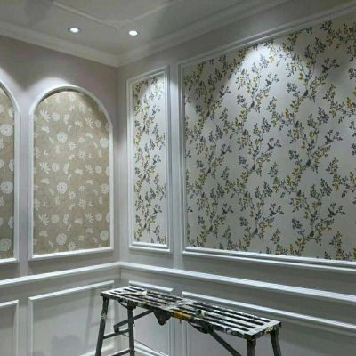 熟练贴石膏线……