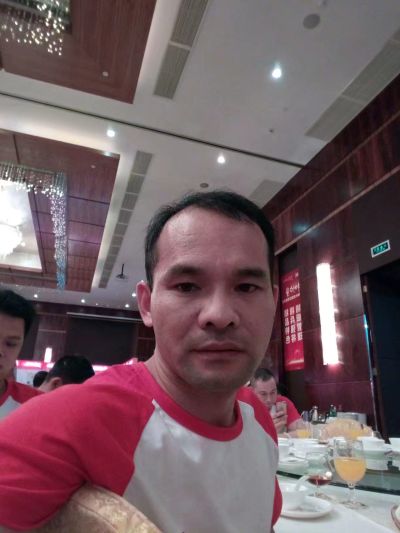 专业家电安装维修清洗十年，贴木板砖、修复木板砖。联系电话：13790766796邓生