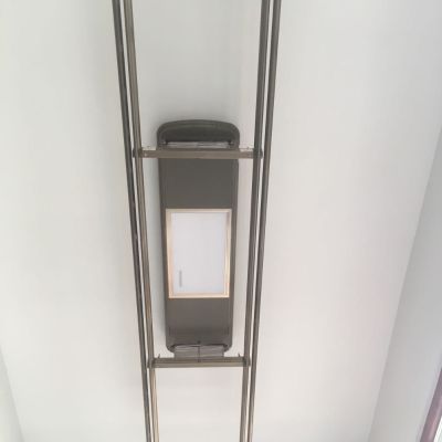 晾衣架安装，我是认真的。晾衣架安装，我是专业的。智能，手摇均可安装。无论吊顶深浅，阳光房，钢结构均可