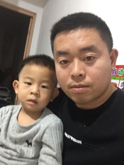 保洁擦玻璃