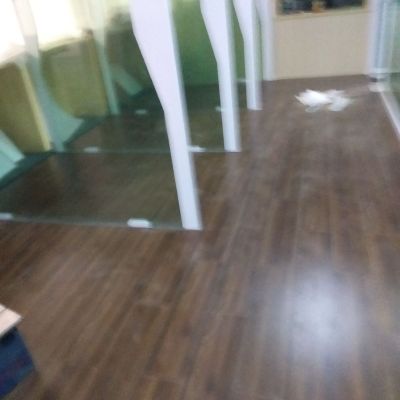 维修木地板