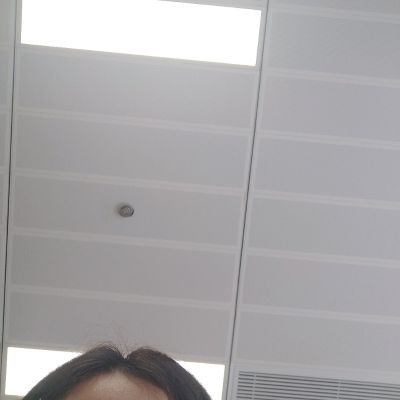 咯