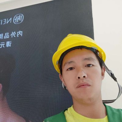 泥水工贴瓷砖