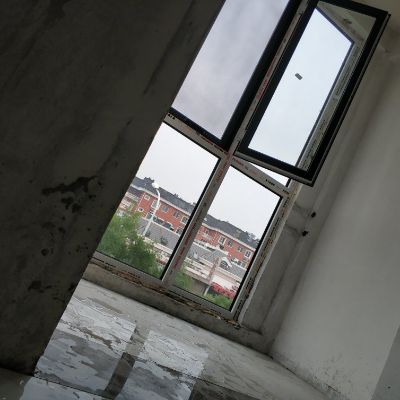 贴砖