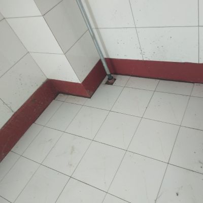 装修铺砖