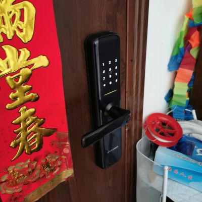 指纹锁晾衣架指纹锁晾衣架