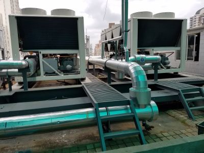 刚刚完工，上海华源世界广场负二楼机房空调改造工程