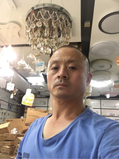 灯具安装维修