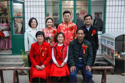 装修刮瓷吊顶
