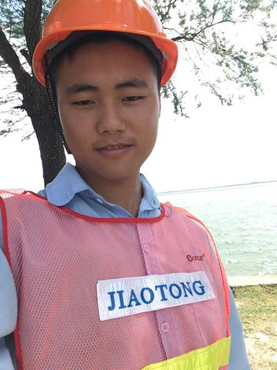 水电工器维修地毯安装