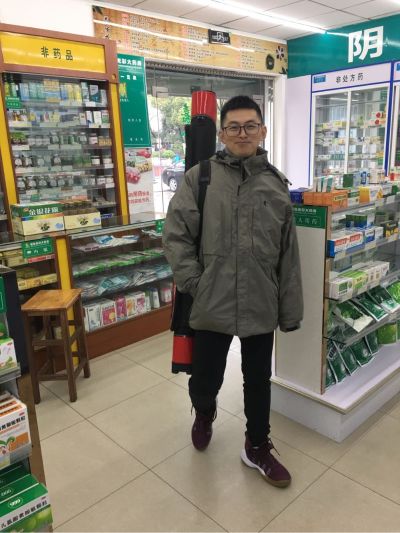 大门不锈钢包边完成