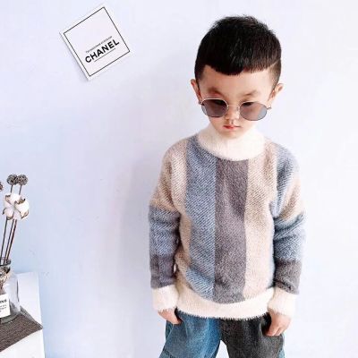 生活阳台拆墙，就是和空调位打通，阳台贴砖