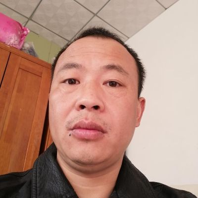 装修施工工长专业木门安装家装水电改造