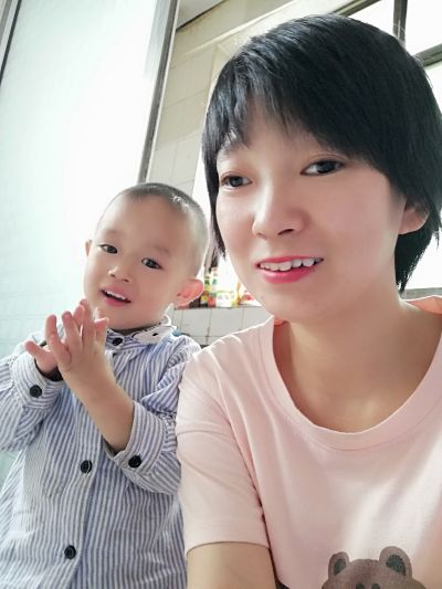 安装卫浴窗帘杆晾衣架