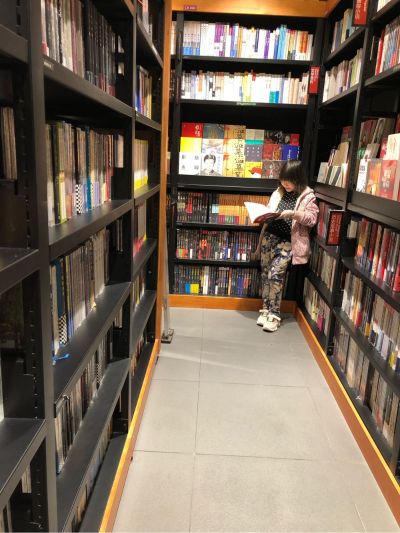 贴壁纸