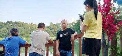 广告装修贴墙纸水电安装