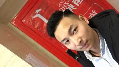 安装维修打胶