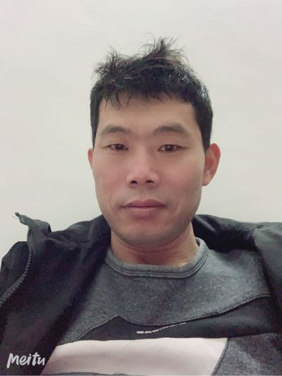 装修室内外装修室内设计装修刮腻子刷墙