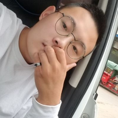 腻子刮大白