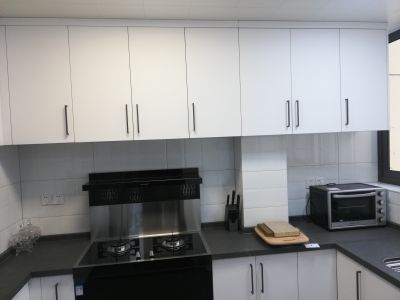 杨师傅家居服务有限公司承接全国范围内企事业单位衣柜橱柜办公桌椅各种床安装及售后服务