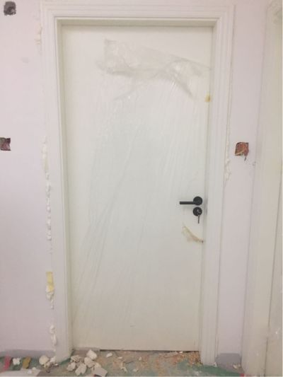 安装维修与安装安装门和维修