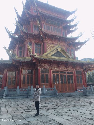 打胶美缝玻璃