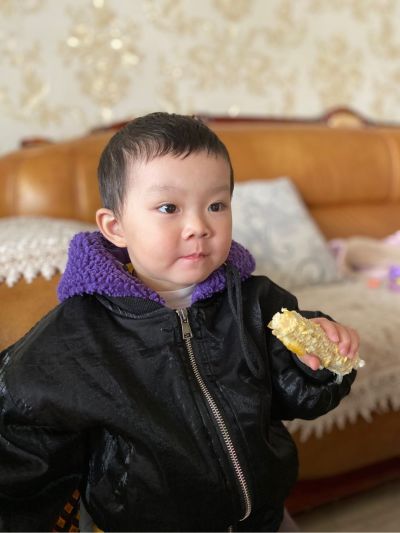 水电壁纸安装