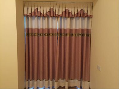 窗帘安装维修专业安装窗帘