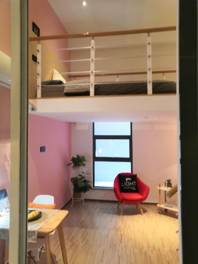 我是刚来到正事多，有很多地方不懂。主要是做家具，定制柜安装维修的，会晾衣架安装，也会智能指纹锁安装，如果有需要这方面的帮忙都可以找我