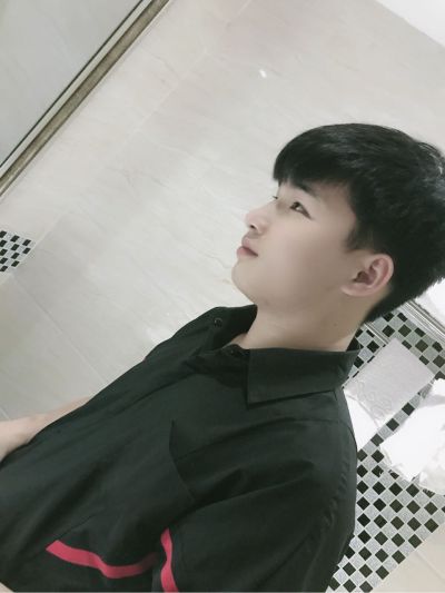 刮腻子