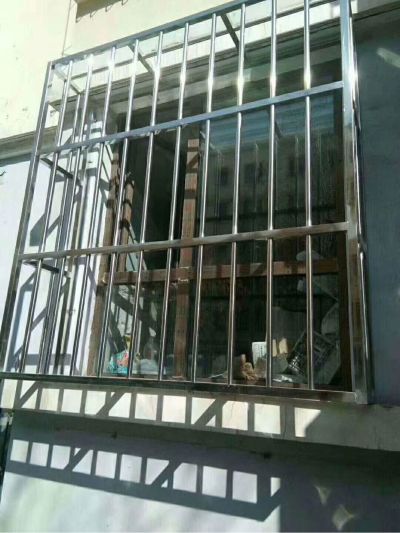 专业封阳台，各种型材门窗，阳光房1，6，609090280