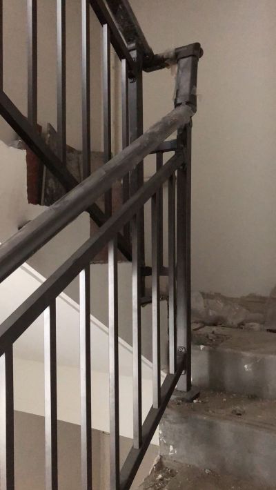 专业楼梯扶手。护栏 需要请联系我