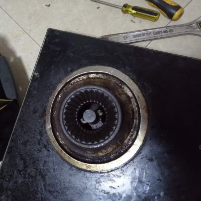 维修厨房电器