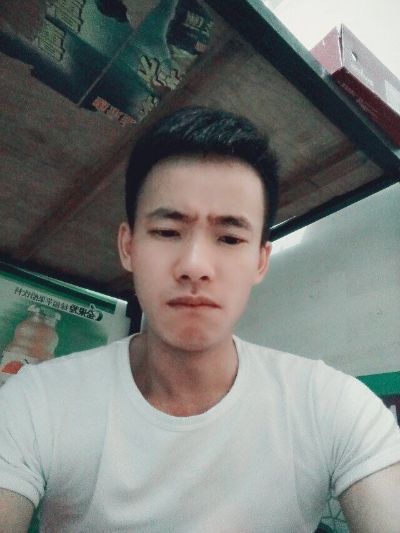 北京顺义办公家具厂直销。可上门测量设计，可订做各种样式办公家具。欢迎质询