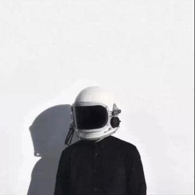 11月22号，找2-3人零时工在视高镇工厂帮忙搬运一下需要安装的管道，打打杂，干个两到三天，附近近的师傅可以来帮忙干两天临工，管吃管住。